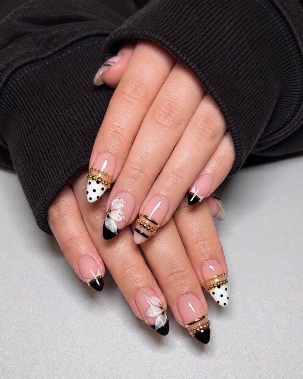 Chic Dots & Petals
